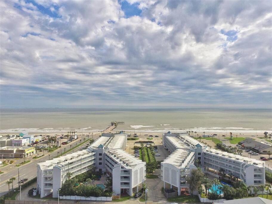 Gypsea Blu Beach Condo Steps To The Beach Galveston Eksteriør bilde