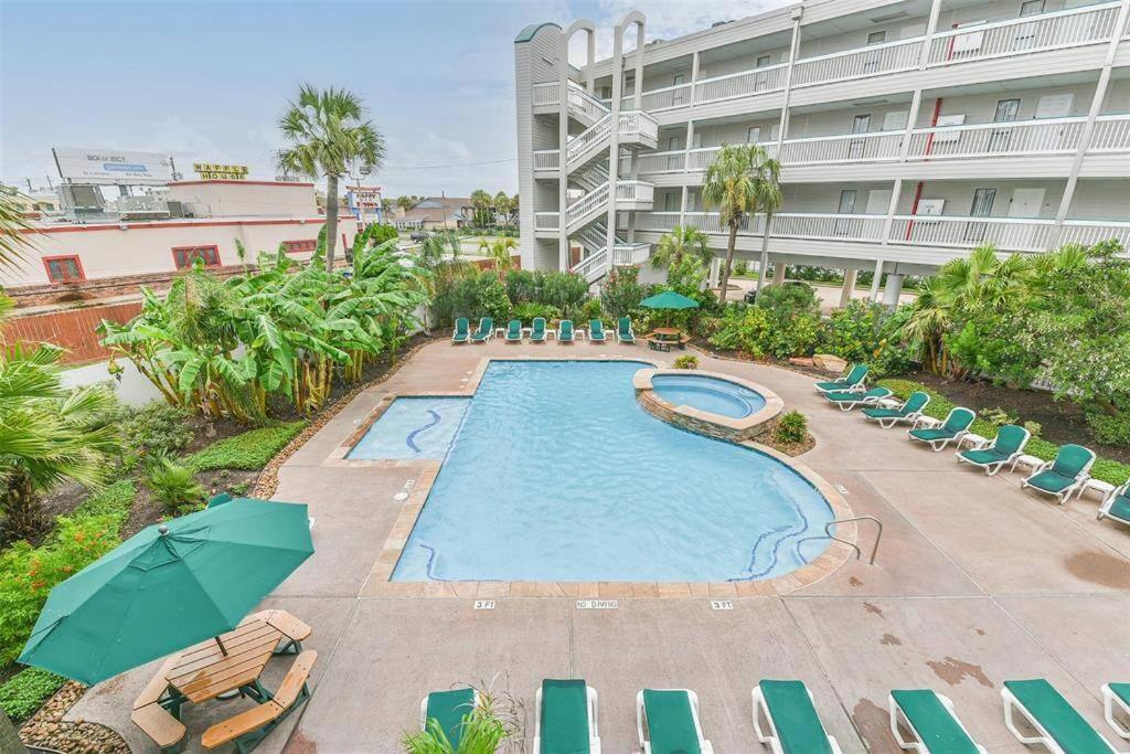 Gypsea Blu Beach Condo Steps To The Beach Galveston Eksteriør bilde